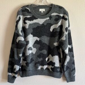 Lucky Brand Women's Camouflage Gray Black Charcoal Sweater SZ Large